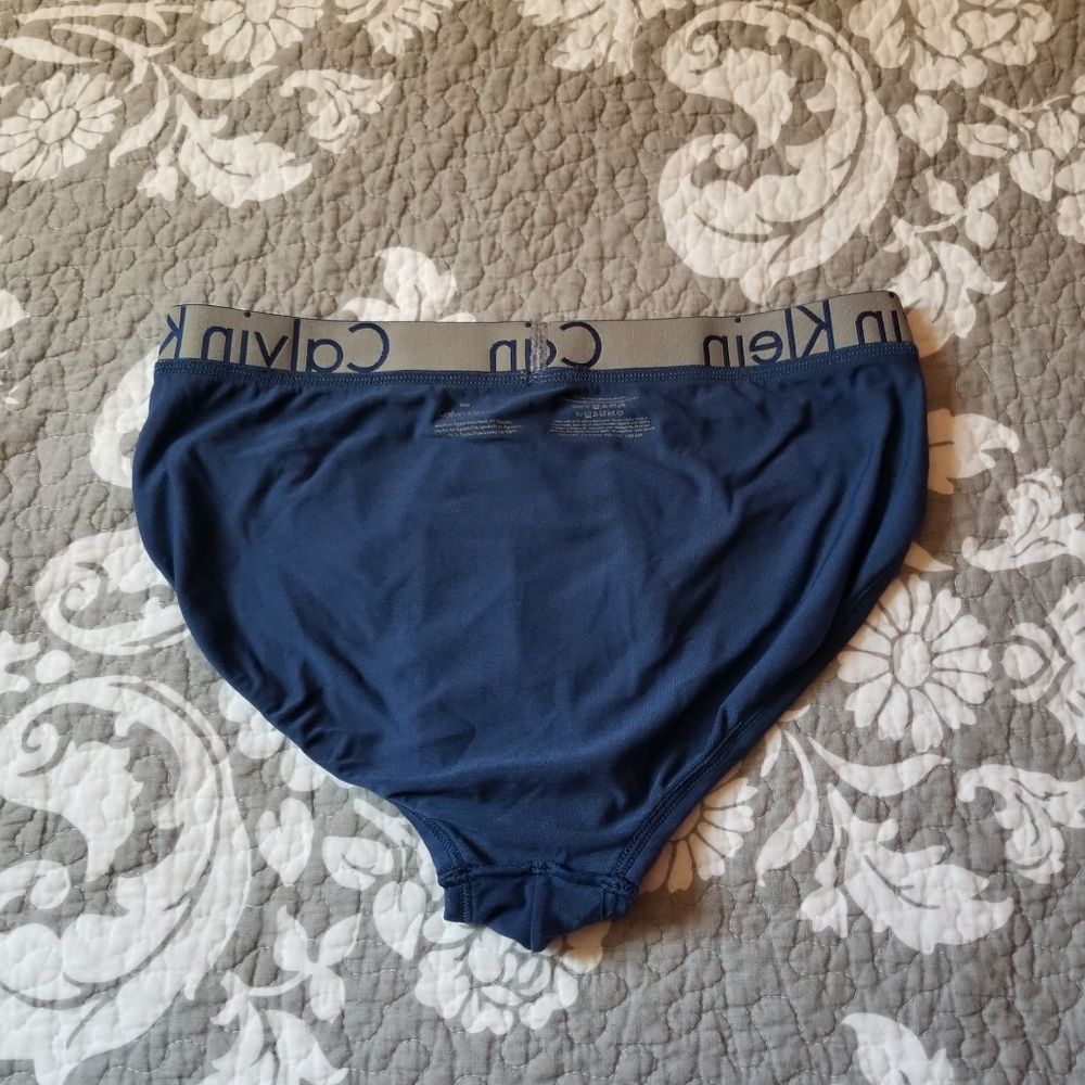 Briefs-SOLD - Picture 4 of 4